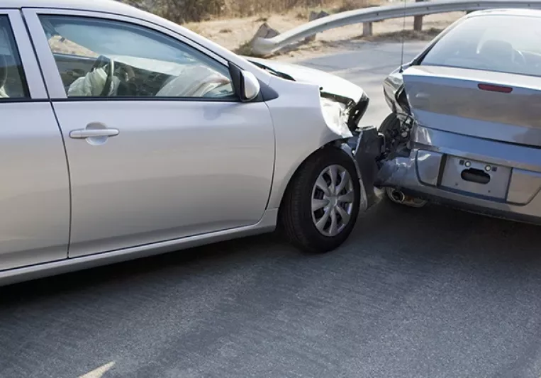 Choque entre dos coches