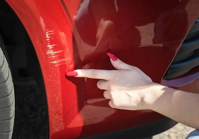 coche rayado
