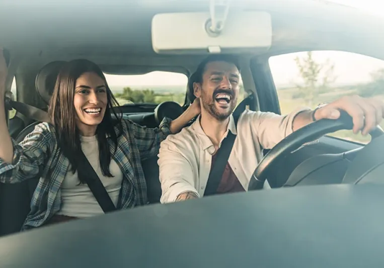 a quién cubre el seguro auto