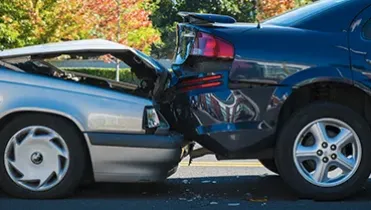 Abandonar coche en un Accidente